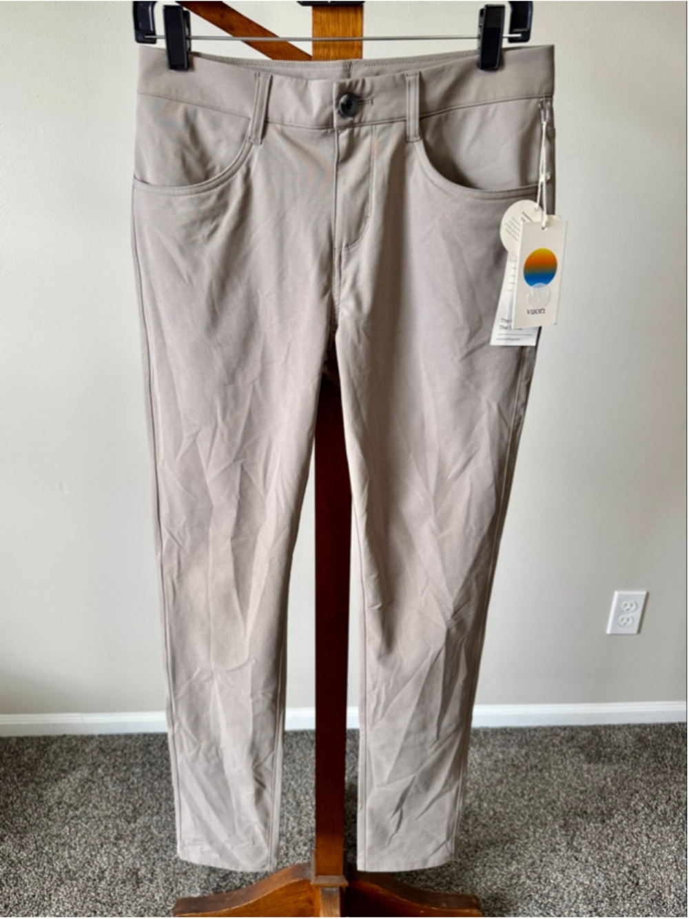 Men's Vuori Meta™ Pant Athletic Slim Fit 28x30" in Mocha NWT - Picture 4 of 16